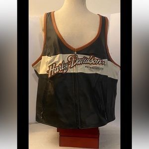 SOLD
Harley Davidson Ladies 2W Leather Vest